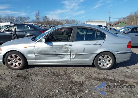 2002 BMW 325I z USA, uszkodzony, nr VIN WBAET37432NG78903